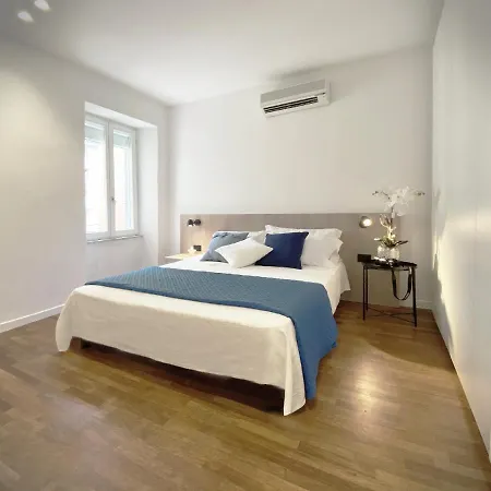 Del Prione Πανσιόν Λα Σπέτσια